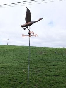 lot 4 image: Fantastic Old Vintage Flying Duck or Goose Directional Copper Weathervane