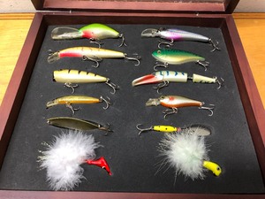 lot 305 image: Fishing Tackle Box Full of Lures & Supplies