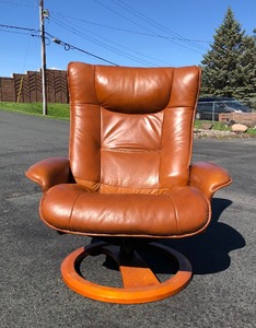 lot 354 image: IMG Norway Reclining Nordic Lounge Chair