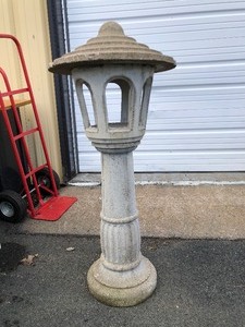 lot 391 image: Heavy Concrete 3-Piece Garden Pagoda Lantern