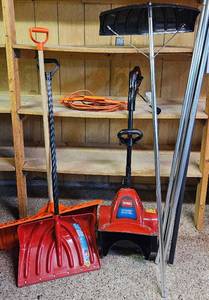 lot 62 image: Snow Lot - Snow shovels, Roof rake, Toro Power Shovel with extension cord, Includes bucket of Ice Melt