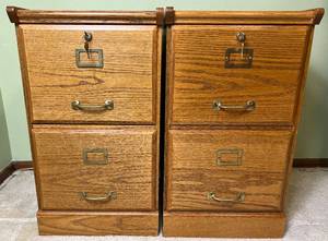lot 22 image: Set of 2 Wood File Cabinets 16 x 28 x 17