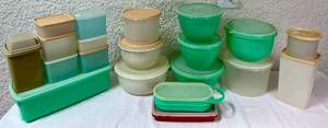 lot 74 image: Vintage Tupperware 20 Assorted Pieces