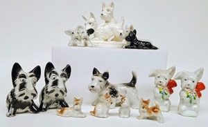 lot 57 image: Vintage Scotty Dog Ceramic Miniatures including Japan