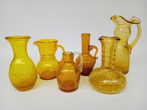 lot 40 image: Mid Century Crackle Glass Miniature Collection
