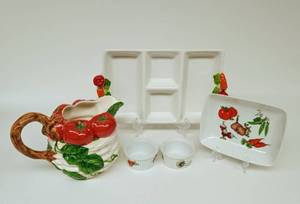 lot 82 image: Vegetable -Themed Ceramic Serve Ware including Italy, Germany and Czech