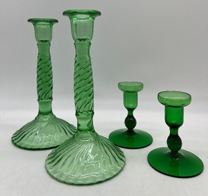 lot 133 image: Vintage Green Glass Candle Holders - 2 Pair