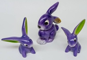 lot 89 image: Vintage GOEBEL Purple Bunny Trio