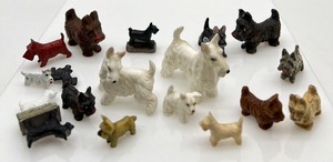 lot 147 image: Variety of Vintage Scotty Dog Miniatures
