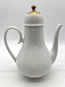 lot 152 image: ROSENTHAL Romance   Romanze - Bjorn Wiinblad - Teapot  Coffee Pot