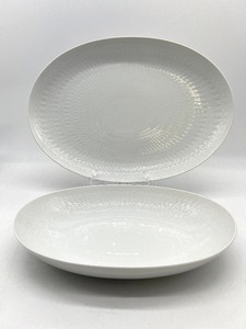lot 158 image: ROSENTHAL Romance   Romanze - Bjorn Wiinblad - Serving Platters