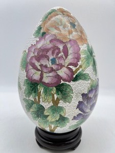 lot 171 image: LARGE Cloisonn Egg with Stand