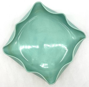 lot 301A image: Vintage MCM California Freeform Pottery Ceramic Dish