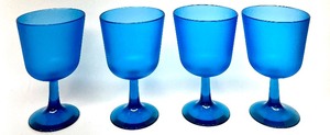 lot 329 image: Color Me Blue and Green Lot of Plastic Goblets, Napkins and Tablecloth and 4 MADDUX OF CALIFORNIA 3008 USA Marked Ceramic Dishe