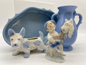 lot 102 image: Collection of Vintage Blue Ceramics including Japan