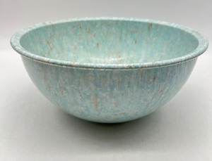 lot 258 image: Large BROOKPARK Confetti Melmac Mixing Bowl 
