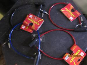 4 new cable locks with keys...