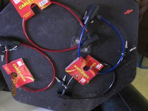 4 new cable locks with keys...