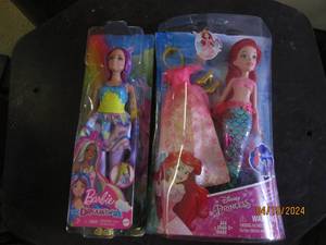 2 barbies...