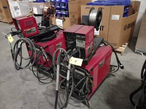 lot 4 image: Lincoln CV-300 Wire Feed Welder, LN...