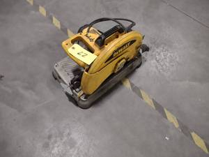lot 22 image: Dewalt 14 Abrasive Chop Saw...