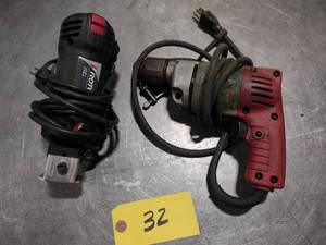 lot 32 image: Drill & Roto Zip...