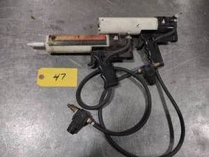 lot 47 image: (2) Air Caulk Guns...