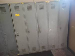 lot 247 image: (5) Lockers...