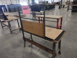 lot 438 image: Workbench, 60x24...