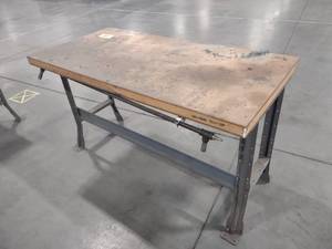 lot 440 image: Workbench, 60x30...