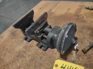 lot 444 image: 6 12 Air Vise & Foot Pedal...