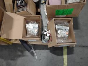 lot 445 image: Pallet of Assorted Electrical & Mis...