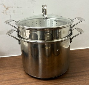 Kitchen Items including Cookware and a Blender