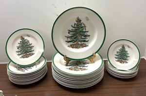 Spode Christmas Tree China Grouping