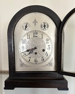 Elegant Vintage Seth Thomas Mantle Clock