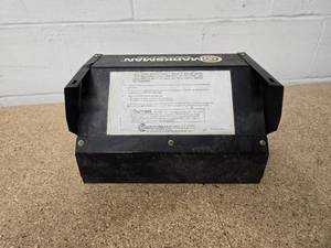 Marksman pellet gun target with magnetic trap