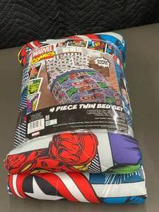 AL 3      Marvel Comforter only not 4 piece