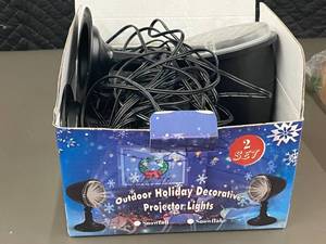 AL 6.    Outdoor Holiday Lights
