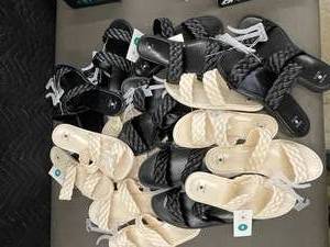 CT 3     12 Pairs of womens sandels