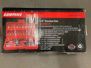 CT 4.   Socket Set