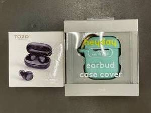 CT 5.    Earbuds and case cover