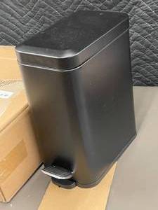 GA 3    Mini Trash Can