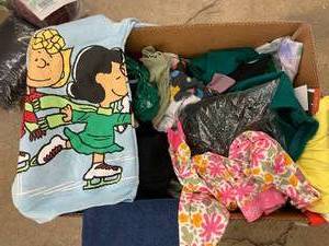ID 2       Large Box Of Clothes Mostly Kids