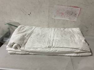 lot 413 image: Queen Size White Comforter