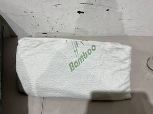 lot 274 image: InteVision Foam Bed Wedge Pillow