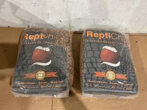 lot 193 image: ReptiChip Reptile Bedding Loose Coconut Chip 36 Quart Coco Husk Substrate Mulch