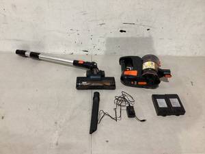 lot 369 image: Cordless Vacuum Cleaner, 25Kpa 400W Digital Motor DAMAGE