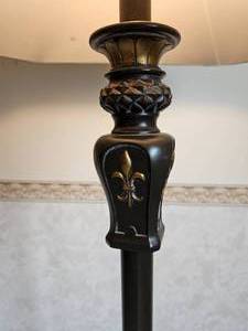 Fleur-de-lis Detailed Floor Lamp