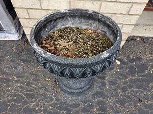 Black Footed Urn Resign Planter