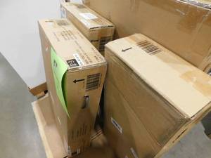lot 69 image: Avondale  Ready to Assemble Plywood Shaker Kitchen Cabinet in Dove Gray Lot 3